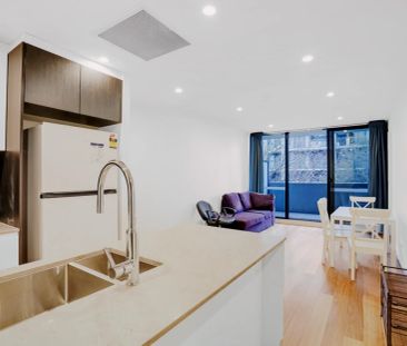 2 bed 1 bath - Photo 2