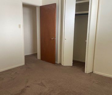 2 BDRM/1 BATH - 2601 7TH ST E - Available NOV 1 - Photo 1