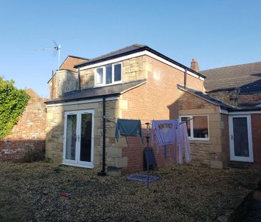 2 bedroom private hall to rent - Photo 1