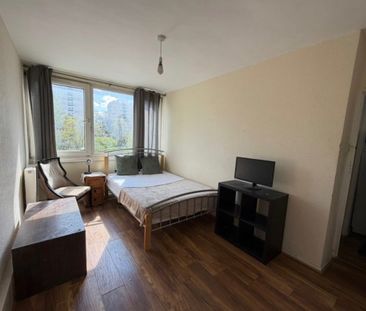 Room in a Shared Flat, Sherfield Gardens, SW15 - Photo 4