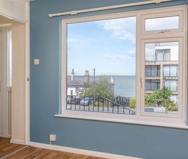 Queens Road, Cowes, PO31 - Photo 3