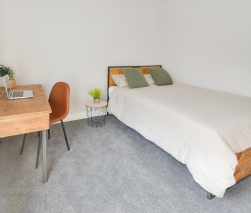 3 bedroom terraced house to rent - Photo 4
