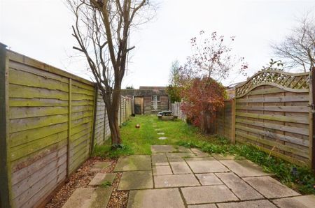 2 bedroom terraced house to rent - Photo 2