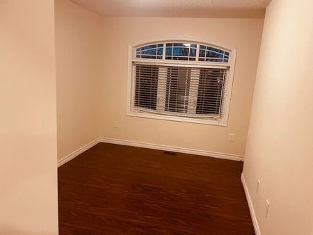 For Lease - 71 Batteaux Street, Barrie, Ontario - Photo 4