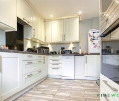 2 BEDROOM House - Semi-Detached - Photo 3