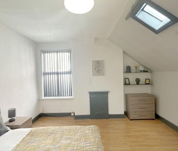 1 bedroom in a house share to rent - Photo 4