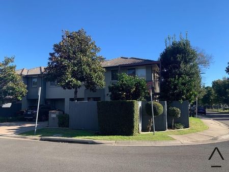 Modern 3-Bedroom Townhouse in Sought-After Mornington Estate - Photo 4