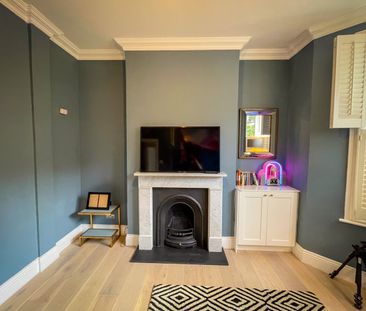 2 Bed Maisonette, A, SE15 - Photo 4