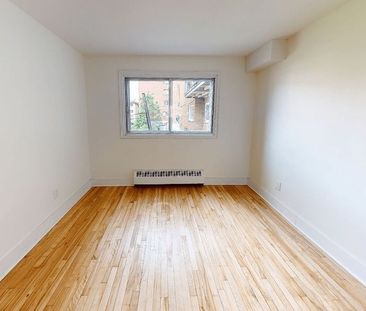 Beautiful 1-bedroom Apartment Lachine - Photo 1