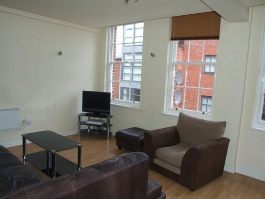 2 bedroom flat to rent - Photo 1