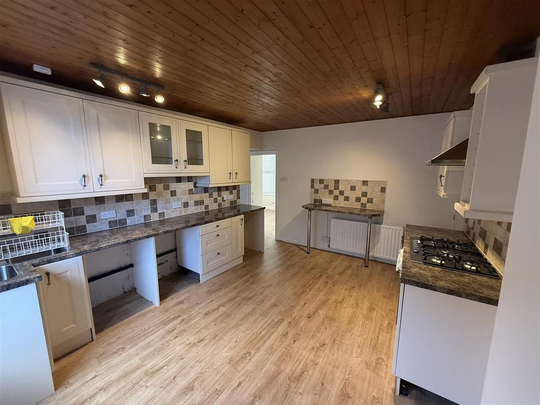 3 bedroom house to rent - Photo 1