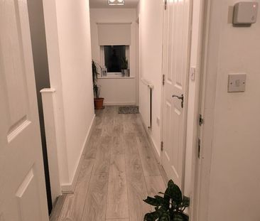 Room in a Shared House, Liverpool Street, M6 - Photo 3