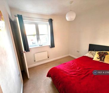 1 bedroom in a house share to rent - Photo 2