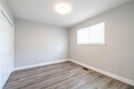 For Lease - 196 Upper Paradise Street Unit# 1, Hamilton, Ontario - Photo 3