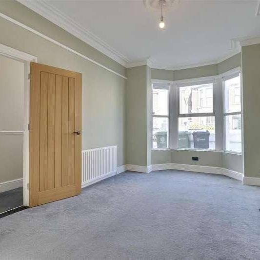 Inglis Road, Southsea, PO5 - Photo 1