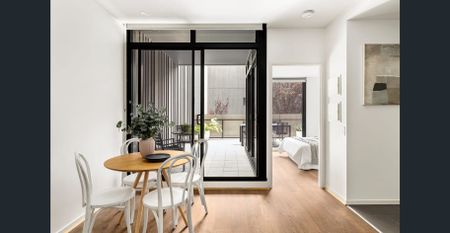 Modern Light-Filled Apartment with Enormous Outdoor Terrace - Photo 3