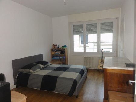 Location Appartement 4 pièces 89m² LE CREUSOT 71200 - Photo 3