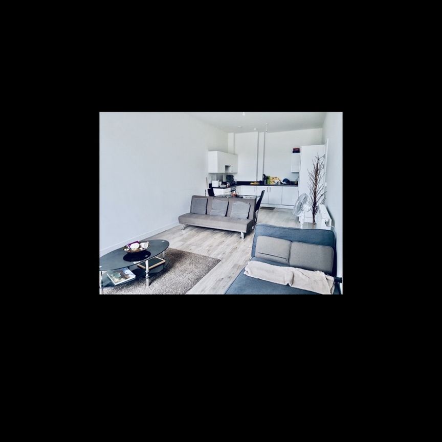 Room in a Shared Flat, Noble House, SE3 - Photo 1