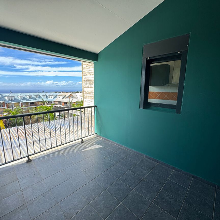 A LOUER - Sainte-Clotilde - Appartement T2 à la Bretagne avec vue mer et varangue - Photo 1