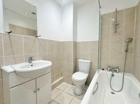 3 bedroom terraced house to rent - Photo 5