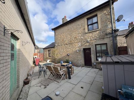 2 bedroom detached house to rent - Photo 4