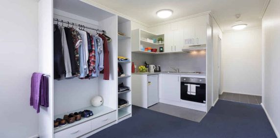 Studio with Kitchenette - Photo 2