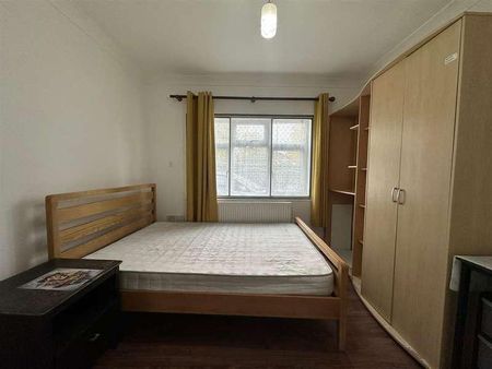 Elmdon Road, Hounslow, TW4 - Photo 2