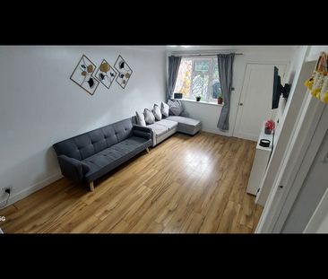 3 Bed Terraced House, Alfriston Road, CV3 - Photo 3