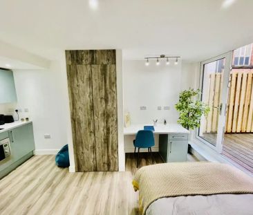 Courtyard Studio - Photo 1