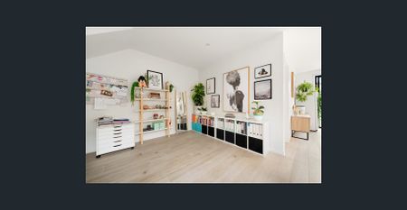 Large Modern Home In Great Richmond location - Photo 2