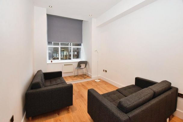 2 bedroom flat to rent - Photo 1