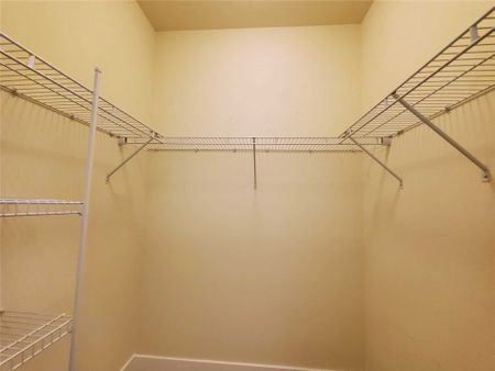 For Lease - 28 Linden Street Unit# 206, Toronto, Ontario - Photo 3