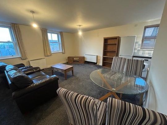 Orange Grove, Wisbech - Photo 1