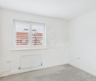 2 bedroom terraced house to rent - Photo 4