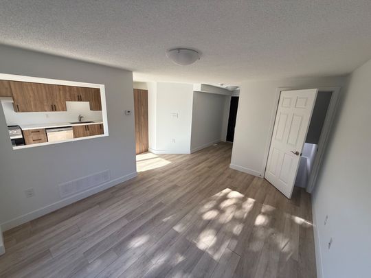 For Lease - 17 Hewitt Place, Barrie, Ontario - Photo 1