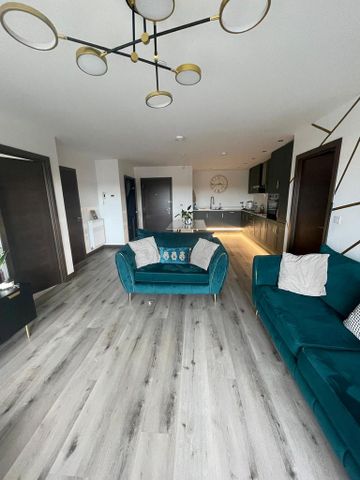 2 bedroom flat to rent - Photo 2