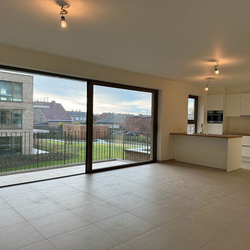 Lichtrijk nieuwbouwappartement in Veurne op centrale ligging - Photo 1