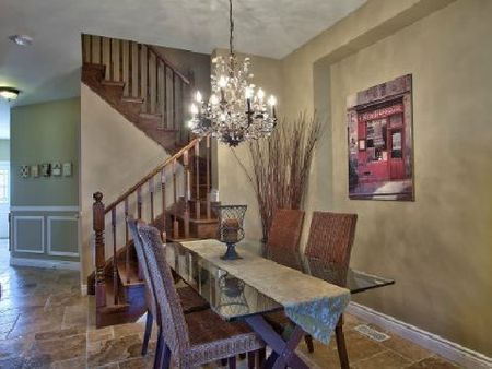 For Lease - 2422 Shadow Court, Oakville, Ontario - Photo 3