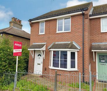 Commodore Road Oulton Broad, Lowestoft - Photo 1