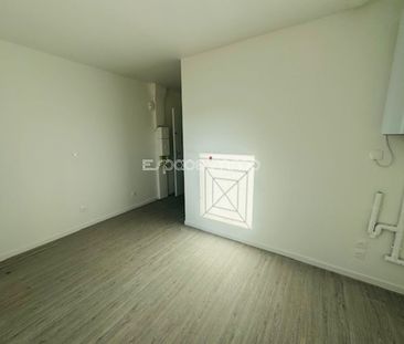 Location Appartement 1 pièce 17m² LE GRAND QUEVILLY 76120 - Photo 1