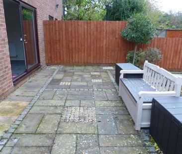Sentinel Road, West Hunsbury - Photo 4