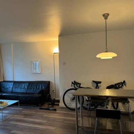 Renovated One Bedroom near Stanley Park. - Photo 4