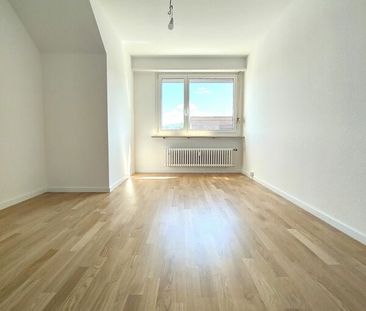 "3-Zimmer-Dachwohnung mit Aussicht" - Photo 2