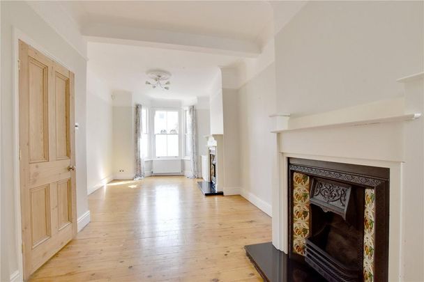 3 bedroom terraced house to rent - Photo 1