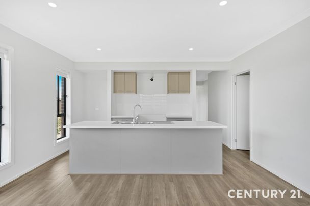 Brand New Family Home !!! - Photo 1