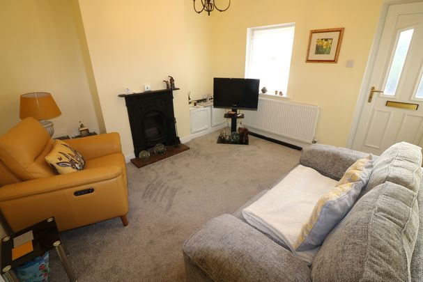 Main Street, Swanland, North Ferriby - Photo 1