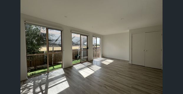 CHARMING 2 BEDROOM HOME IN KEALBA! - Photo 1