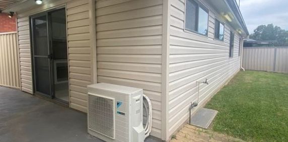 Modern 2-Bedroom Granny Flat in Prime St Marys Location - Photo 2