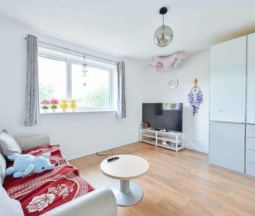 Valley Green, Hp, Hemel Hempstead, HP2 - Photo 2