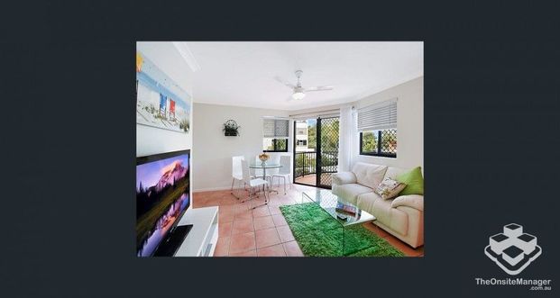 FURNISHED APARTMENT CLOSE TO SURFERS - Photo 1